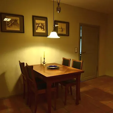 Neu Pfarrhof In Ostseenaehe *